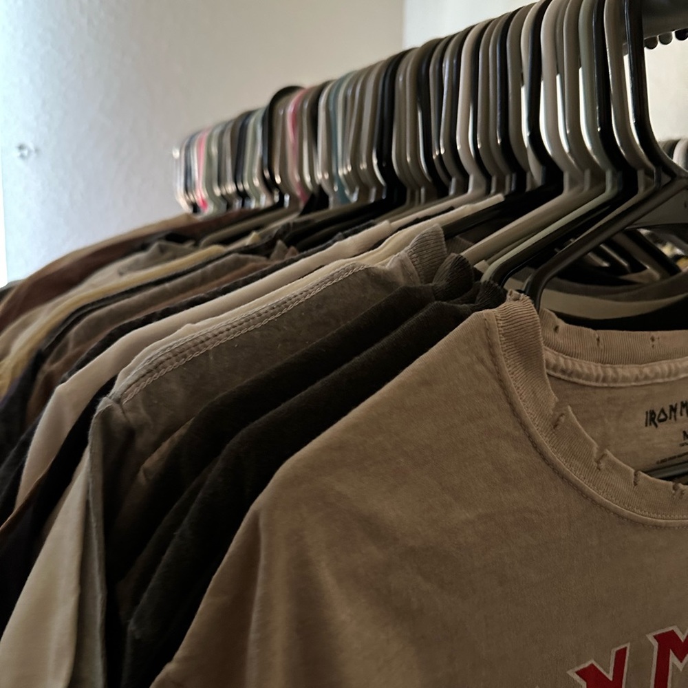 Live show tee sale